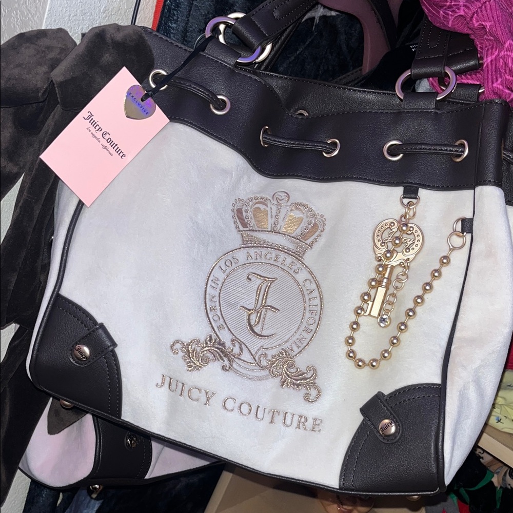 Juicy Couture Black and Cream Day Dreamer Bag